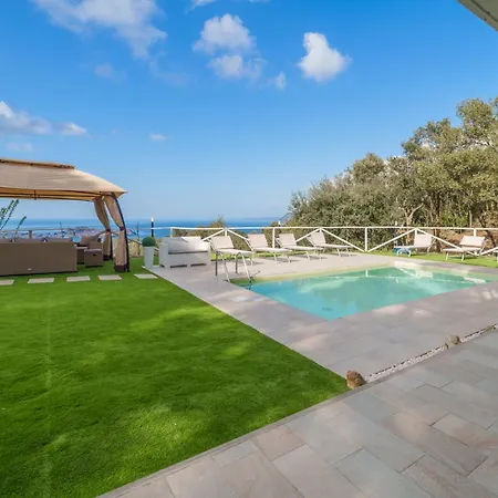 Luxury Liam With Pool And Sea View - Goelba Villa *