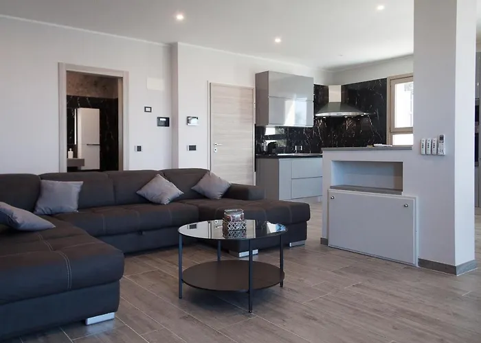 Villa Luxury Liam With Pool And Sea View - Goelba *