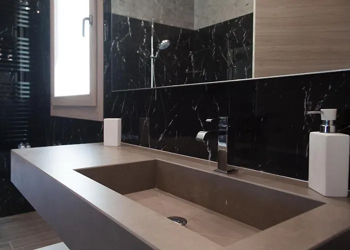 Luxury Liam With Pool And Sea View - Goelba Villa