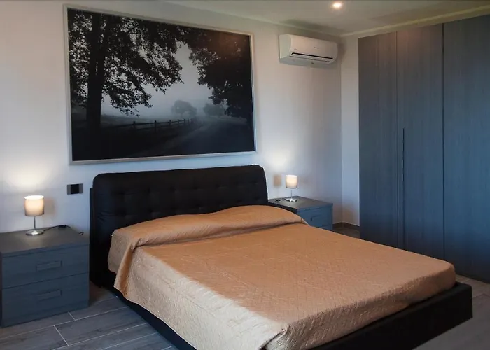 Luxury Liam With Pool And Sea View - Goelba Villa *