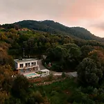 Villa Luxury Liam With Pool And Sea View - Goelba *