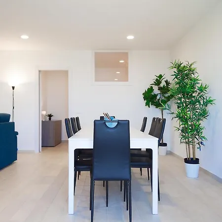 빌라 Liam Con Piscina - Goelba *