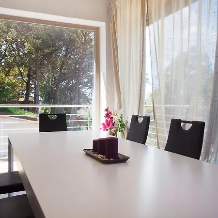 Liam Con Piscina - Goelba 포르토페라이오