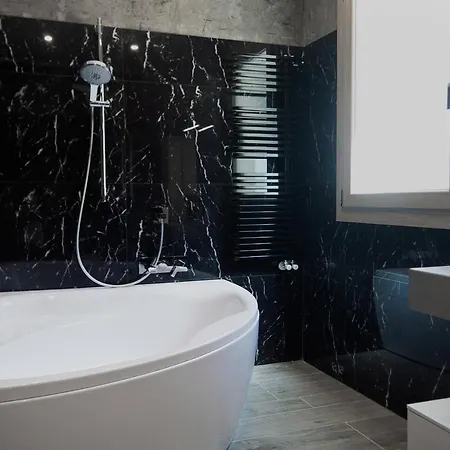 Liam Con Piscina - Goelba Portoferraio