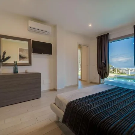 Luxury Liam With Pool And Sea View - Goelba Портоферрайо