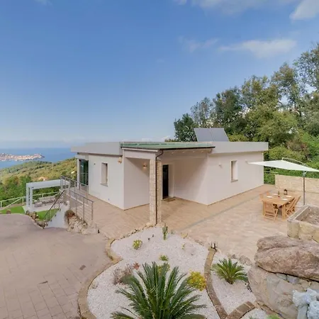 Вилла Luxury Liam With Pool And Sea View - Goelba
