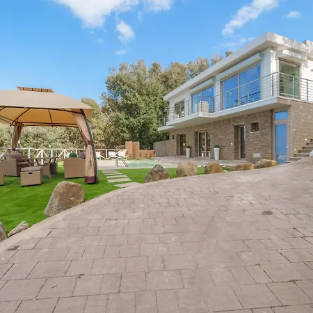 Luxury Liam With Pool And Sea View - Goelba