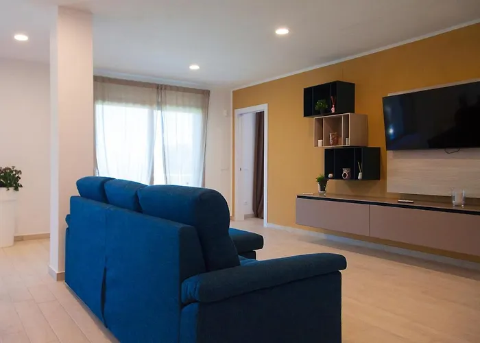 Luxury Liam With Pool And Sea View - Goelba *