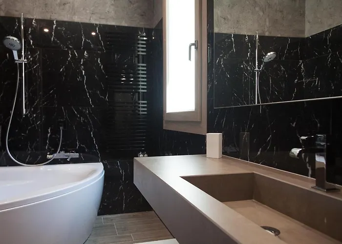 Luxury Liam With Pool And Sea View - Goelba Vila *