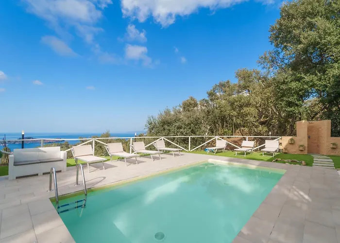 Luxury Liam With Pool And Sea View - Goelba *